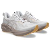 Trakks ASICS Novablast 5 W Dames Damesschoenen Loopschoenen