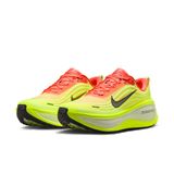 Trakks NIKE Vomero Plus Homme Chaussures Homme Route